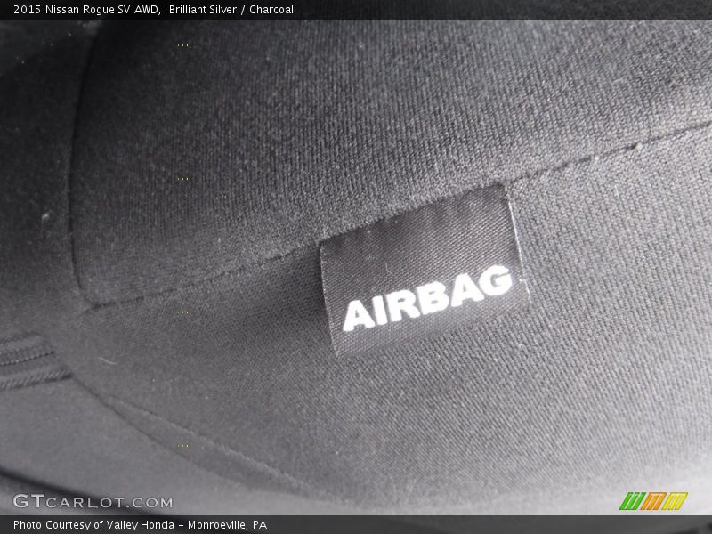 Brilliant Silver / Charcoal 2015 Nissan Rogue SV AWD
