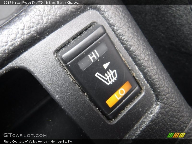 Brilliant Silver / Charcoal 2015 Nissan Rogue SV AWD