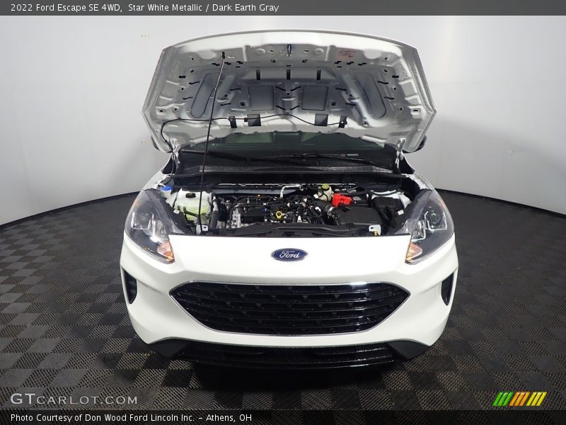 Star White Metallic / Dark Earth Gray 2022 Ford Escape SE 4WD