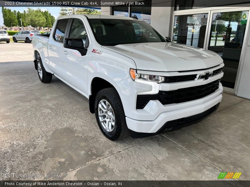 Front 3/4 View of 2023 Silverado 1500 RST Crew Cab 4x4