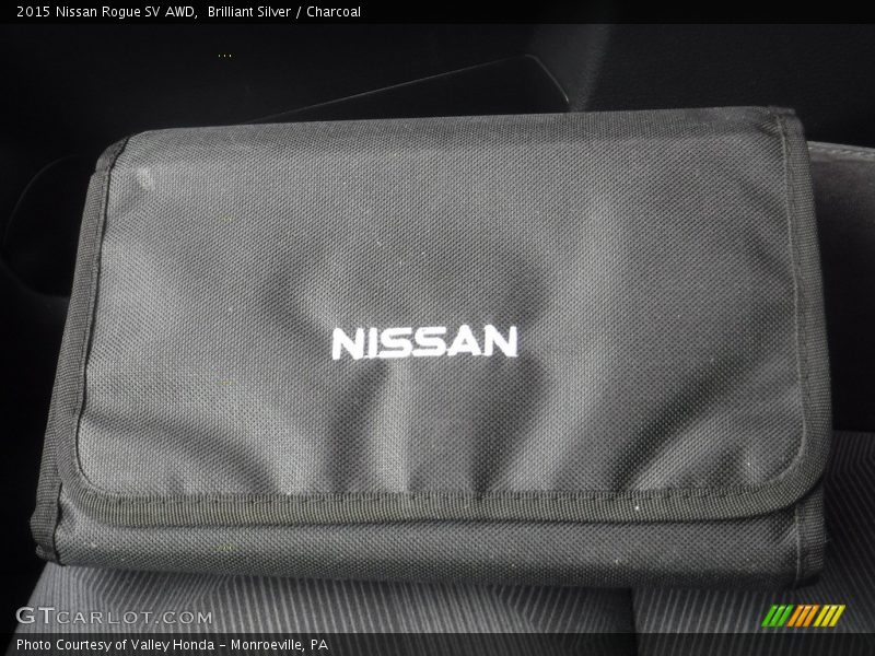 Brilliant Silver / Charcoal 2015 Nissan Rogue SV AWD