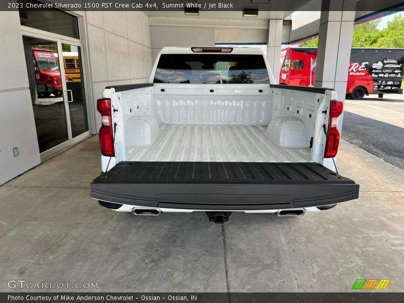 Summit White / Jet Black 2023 Chevrolet Silverado 1500 RST Crew Cab 4x4