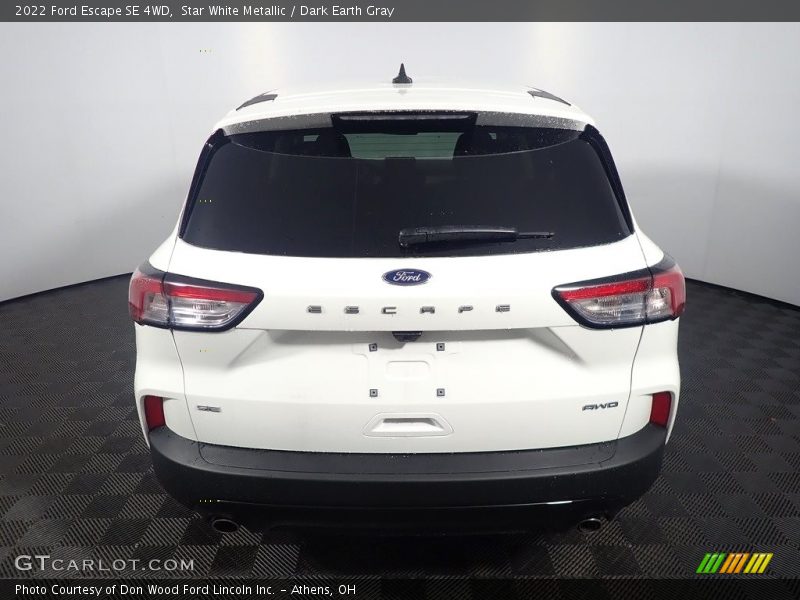 Star White Metallic / Dark Earth Gray 2022 Ford Escape SE 4WD