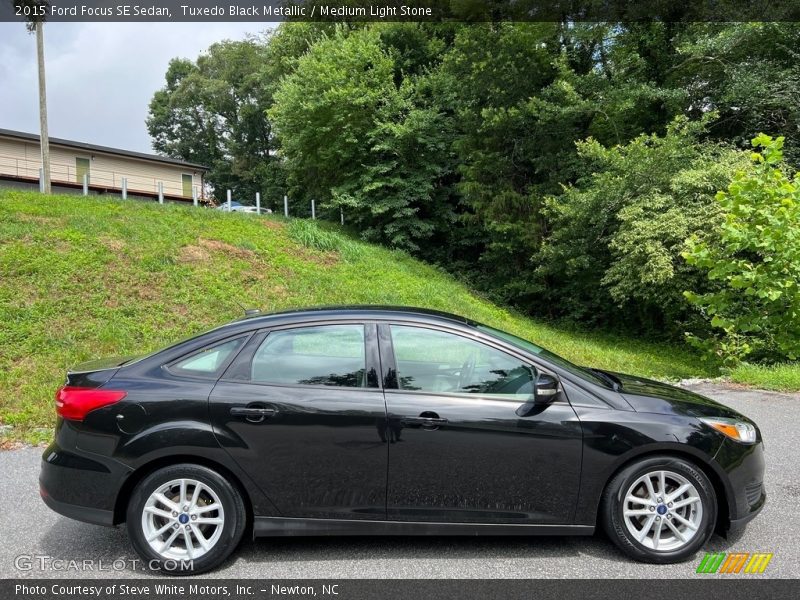  2015 Focus SE Sedan Tuxedo Black Metallic