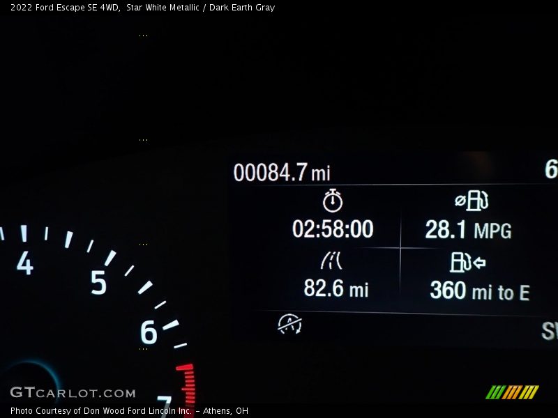 Star White Metallic / Dark Earth Gray 2022 Ford Escape SE 4WD