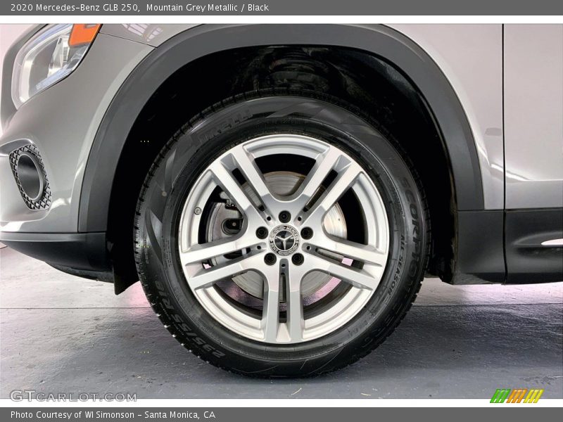 Mountain Grey Metallic / Black 2020 Mercedes-Benz GLB 250