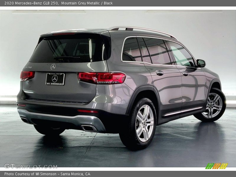 Mountain Grey Metallic / Black 2020 Mercedes-Benz GLB 250