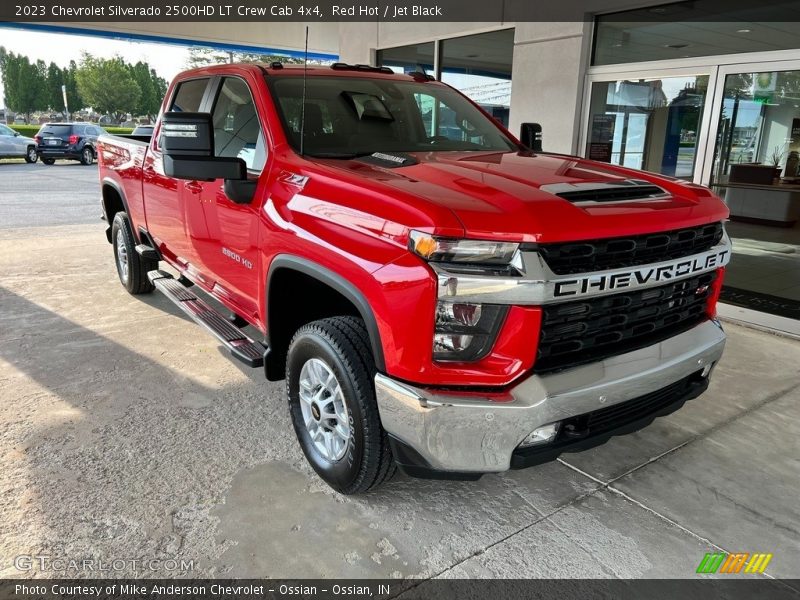 Front 3/4 View of 2023 Silverado 2500HD LT Crew Cab 4x4