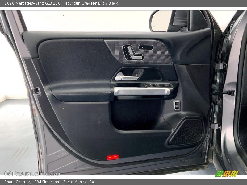 Mountain Grey Metallic / Black 2020 Mercedes-Benz GLB 250