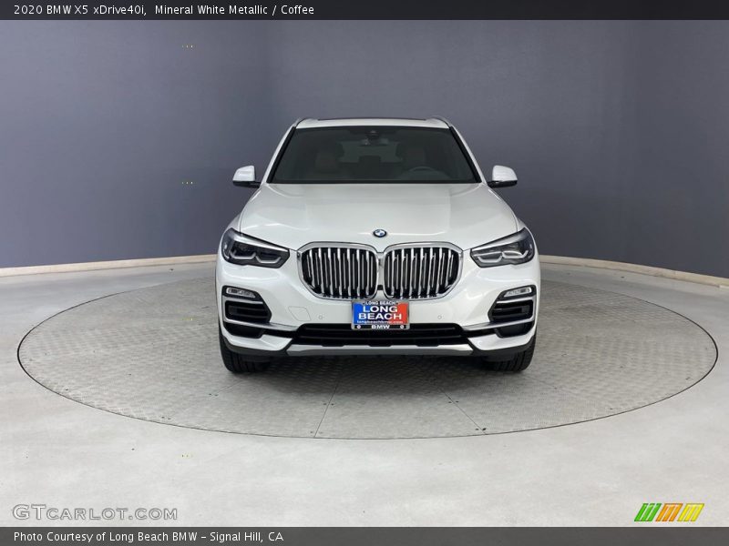Mineral White Metallic / Coffee 2020 BMW X5 xDrive40i