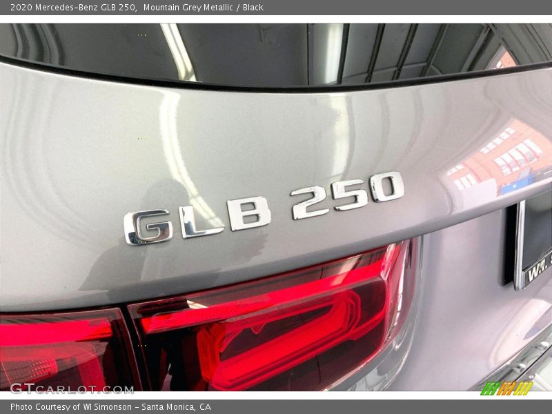 Mountain Grey Metallic / Black 2020 Mercedes-Benz GLB 250