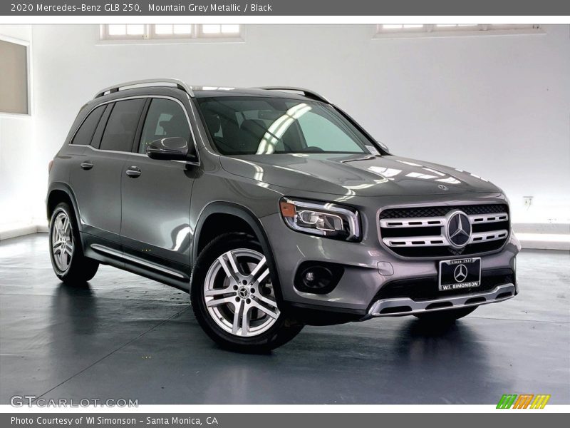 Mountain Grey Metallic / Black 2020 Mercedes-Benz GLB 250