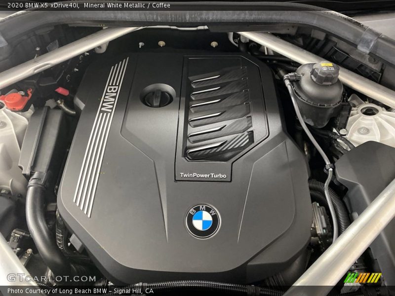 Mineral White Metallic / Coffee 2020 BMW X5 xDrive40i