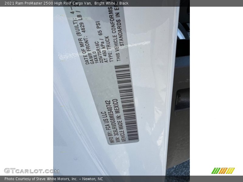 Bright White / Black 2021 Ram ProMaster 2500 High Roof Cargo Van