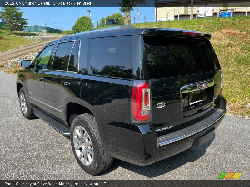 Onyx Black / Jet Black 2019 GMC Yukon Denali