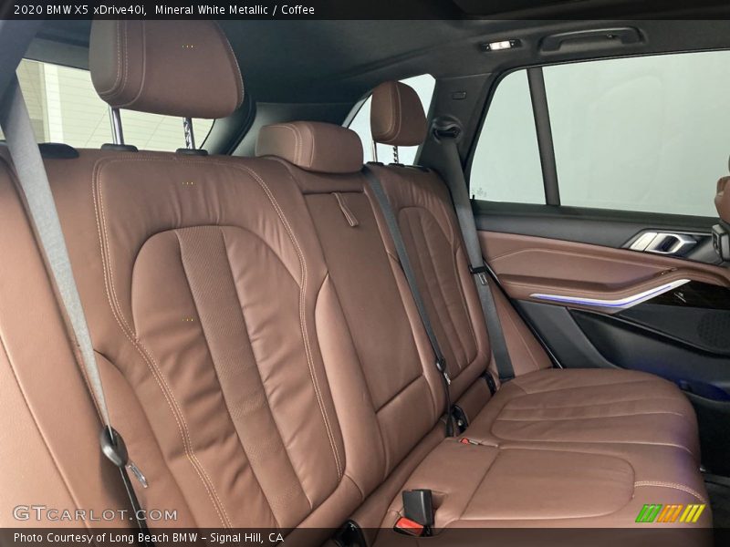 Mineral White Metallic / Coffee 2020 BMW X5 xDrive40i