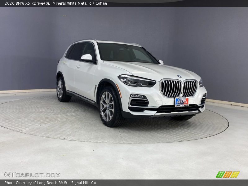 Mineral White Metallic / Coffee 2020 BMW X5 xDrive40i