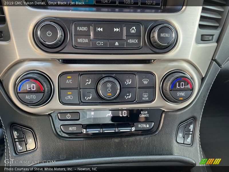 Controls of 2019 Yukon Denali