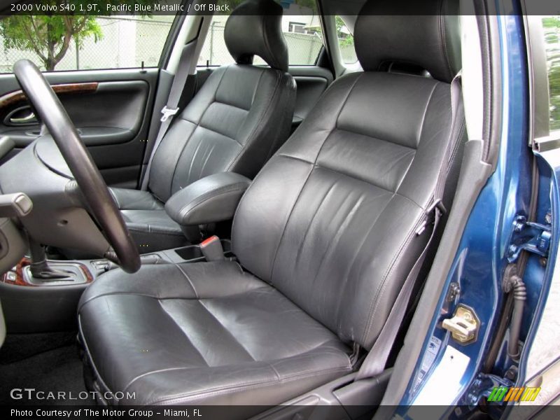 Pacific Blue Metallic / Off Black 2000 Volvo S40 1.9T