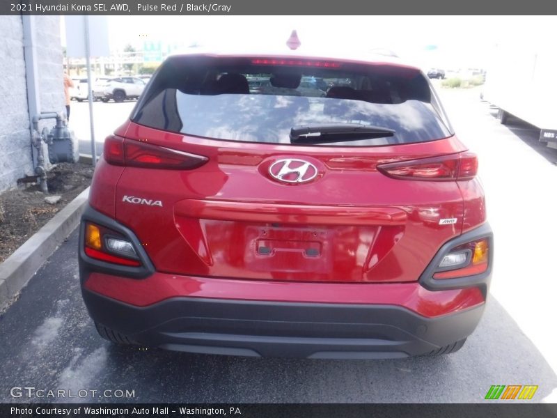 Pulse Red / Black/Gray 2021 Hyundai Kona SEL AWD