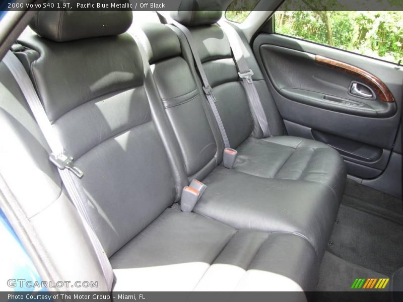 Pacific Blue Metallic / Off Black 2000 Volvo S40 1.9T