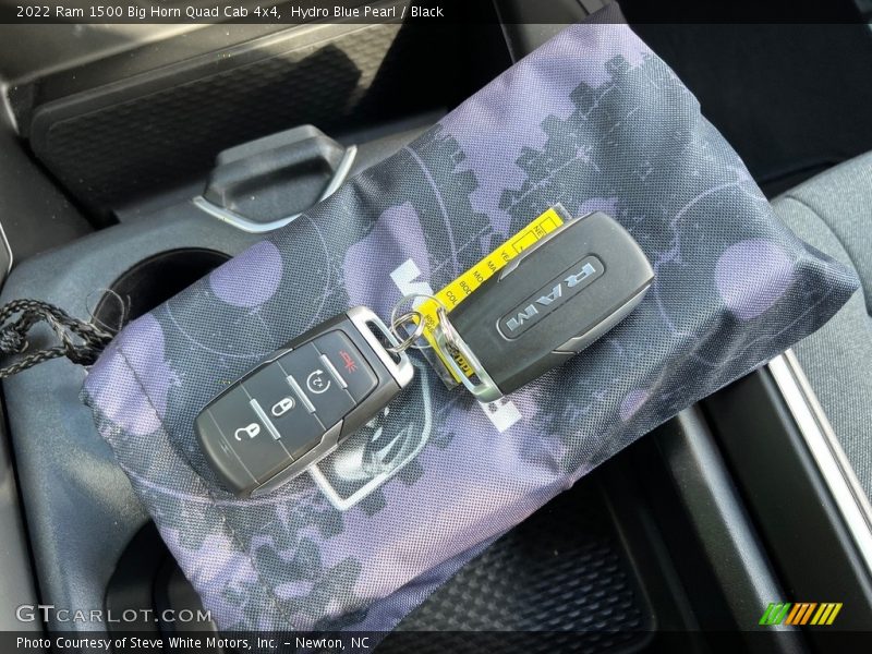 Keys of 2022 1500 Big Horn Quad Cab 4x4