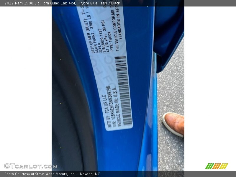 Hydro Blue Pearl / Black 2022 Ram 1500 Big Horn Quad Cab 4x4
