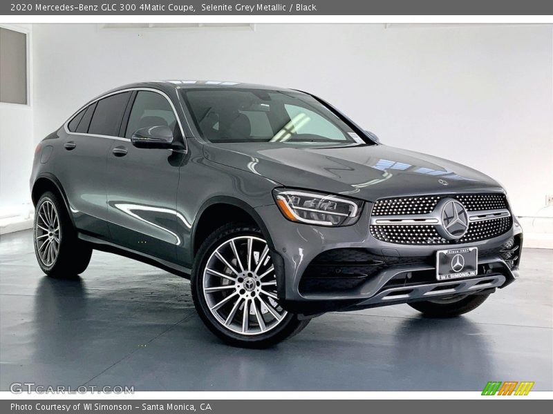 Front 3/4 View of 2020 GLC 300 4Matic Coupe