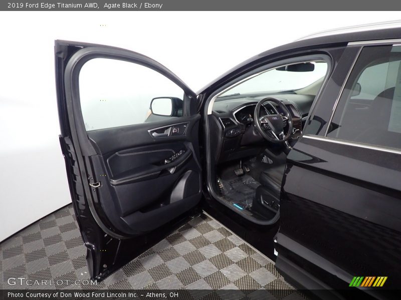 Agate Black / Ebony 2019 Ford Edge Titanium AWD