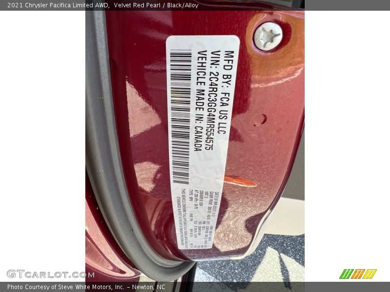 Velvet Red Pearl / Black/Alloy 2021 Chrysler Pacifica Limited AWD