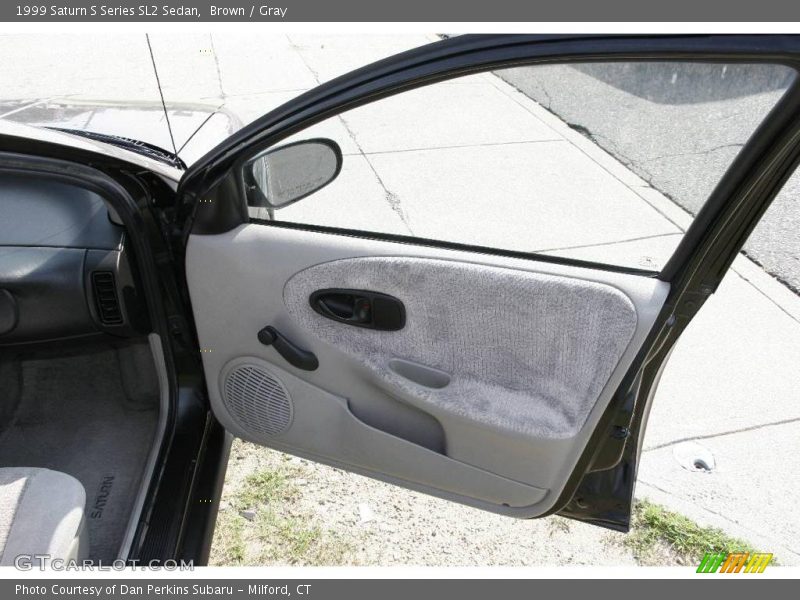 Brown / Gray 1999 Saturn S Series SL2 Sedan