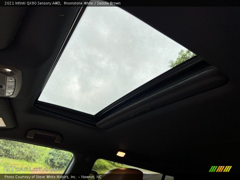 Sunroof of 2021 QX80 Sensory AWD