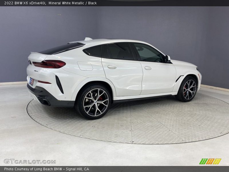  2022 X6 xDrive40i Mineral White Metallic