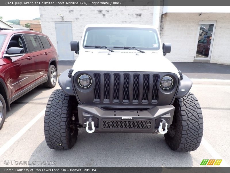 Bright White / Black 2021 Jeep Wrangler Unlimited Sport Altitude 4x4