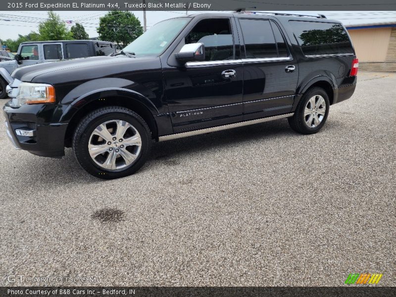 Front 3/4 View of 2015 Expedition EL Platinum 4x4