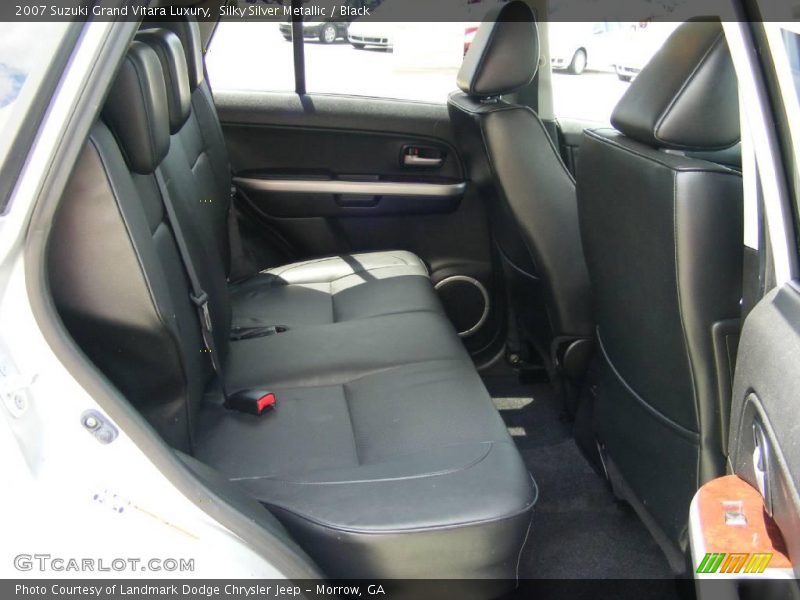 Silky Silver Metallic / Black 2007 Suzuki Grand Vitara Luxury