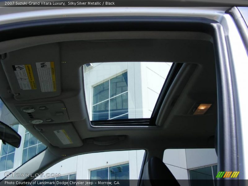 Silky Silver Metallic / Black 2007 Suzuki Grand Vitara Luxury