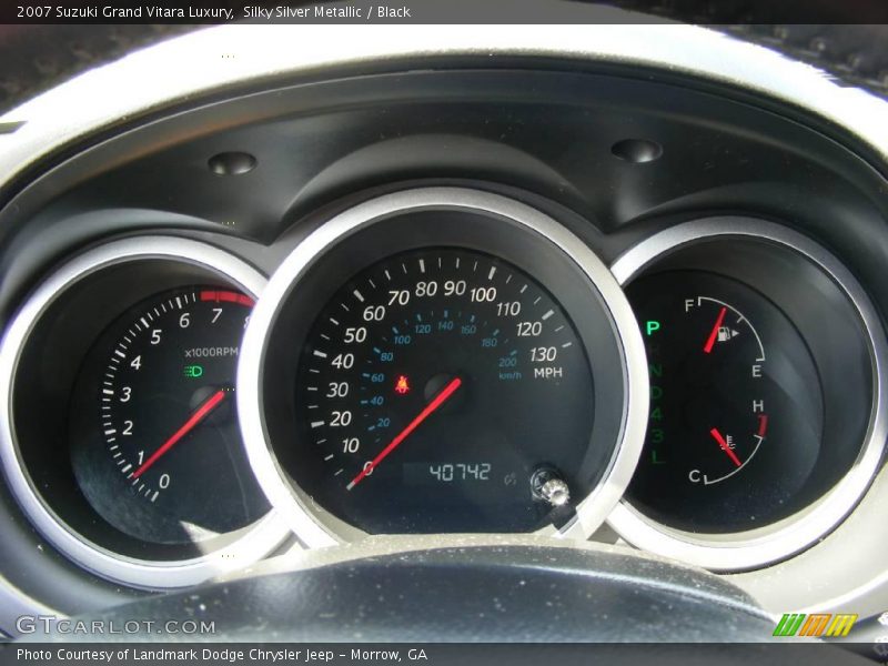 Silky Silver Metallic / Black 2007 Suzuki Grand Vitara Luxury