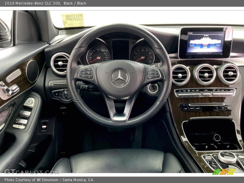 Black / Black 2019 Mercedes-Benz GLC 300