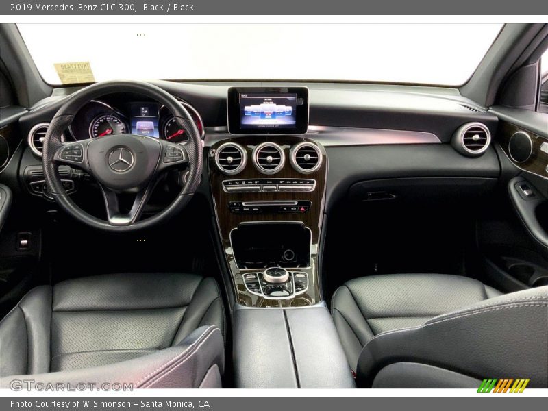 Black / Black 2019 Mercedes-Benz GLC 300