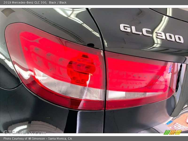 Black / Black 2019 Mercedes-Benz GLC 300