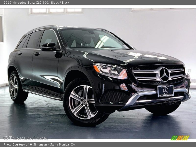 Black / Black 2019 Mercedes-Benz GLC 300