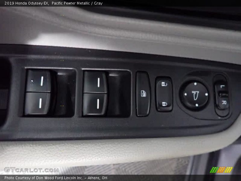 Pacific Pewter Metallic / Gray 2019 Honda Odyssey EX
