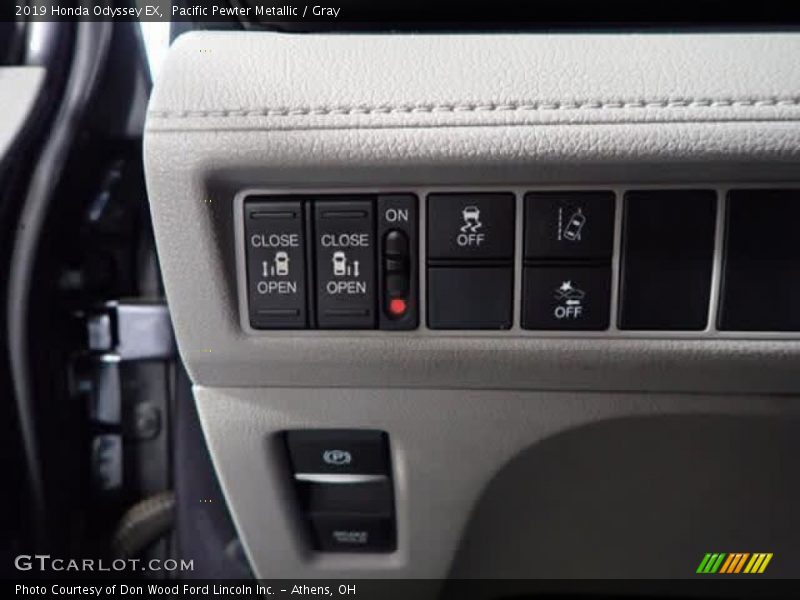 Pacific Pewter Metallic / Gray 2019 Honda Odyssey EX