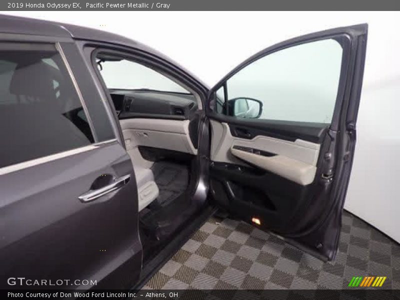 Pacific Pewter Metallic / Gray 2019 Honda Odyssey EX