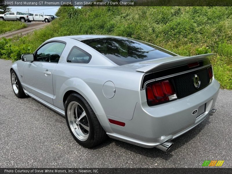 Satin Silver Metallic / Dark Charcoal 2005 Ford Mustang GT Premium Coupe
