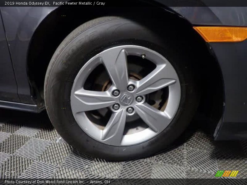 Pacific Pewter Metallic / Gray 2019 Honda Odyssey EX