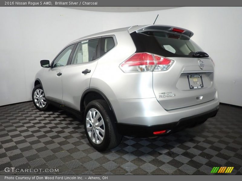 Brilliant Silver / Charcoal 2016 Nissan Rogue S AWD