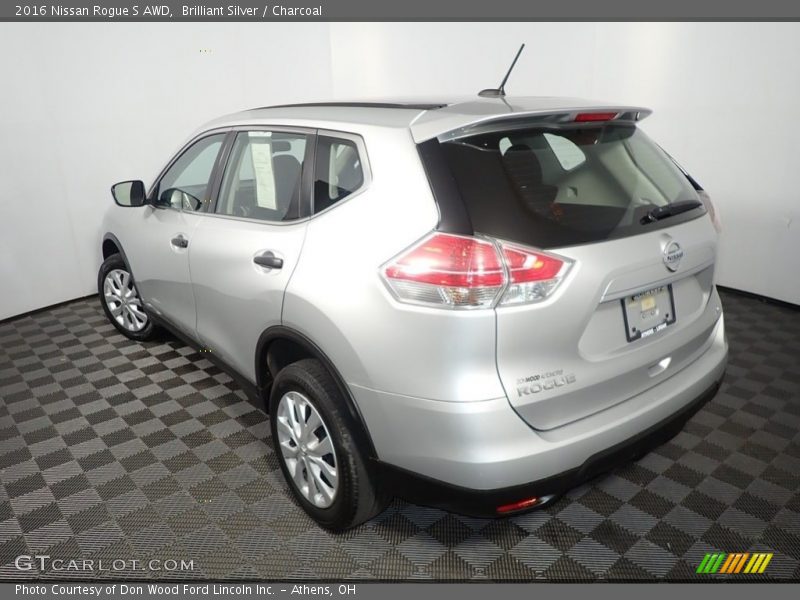 Brilliant Silver / Charcoal 2016 Nissan Rogue S AWD