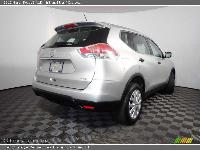 Brilliant Silver / Charcoal 2016 Nissan Rogue S AWD